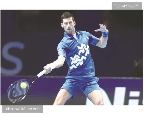 德约科维奇早餐吃金箔配蛋白粉，训练完顺手给私人海岛续了十年租