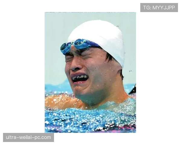 孙杨泳池里是战士，逛街却像个大孩子，这反差我看呆了